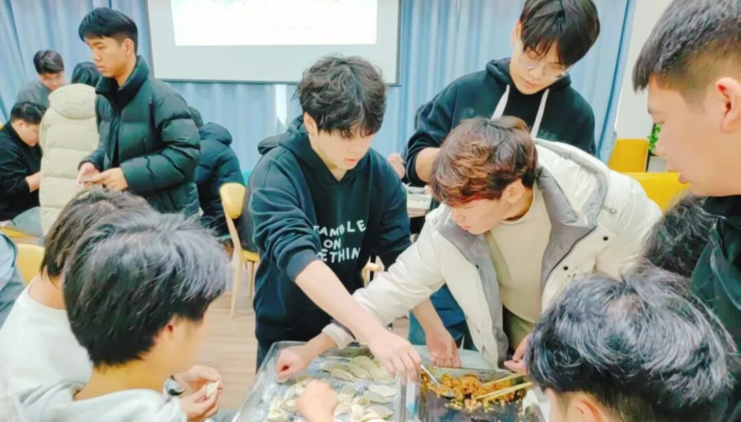 冬至守長(zhǎng)夜，筆鋒破重關(guān)！